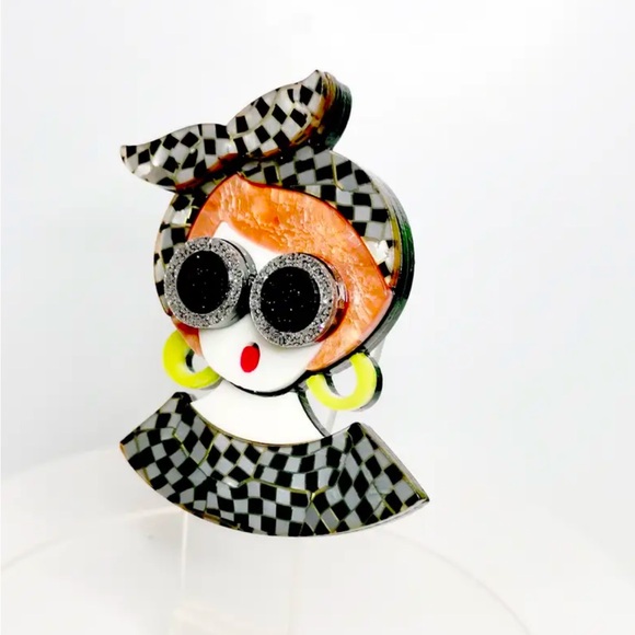 Fashion Jewelry Jewelry - Black & White Checkered Girl Brooch